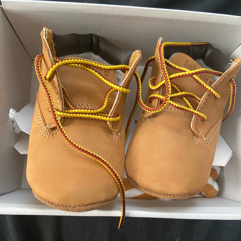 Infants Timberland Boots & Hat Set